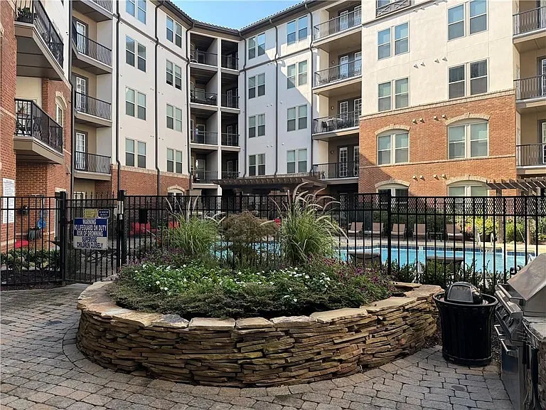 901 Abernathy Rd #4220 — Photo 8