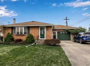 138 Morris Cir, Depew, NY 14043