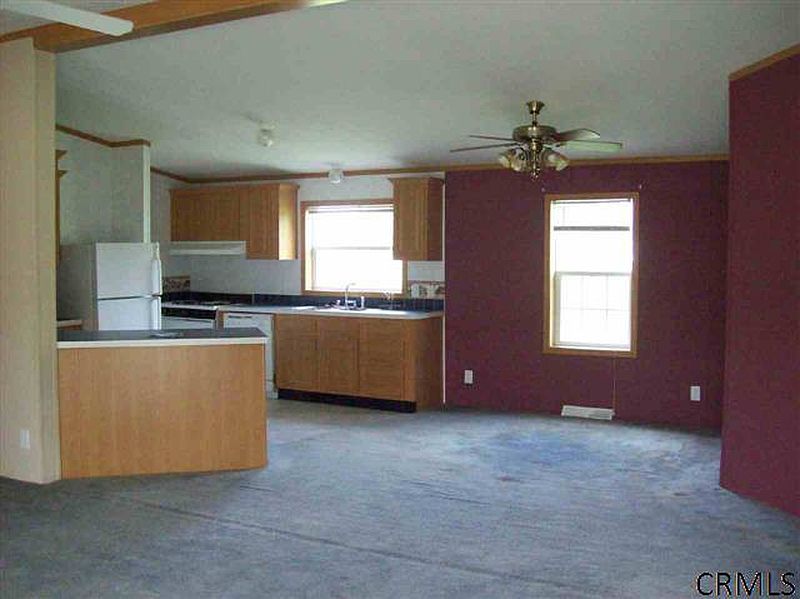 3rd image of 513 DRIFTING RIDGE Road