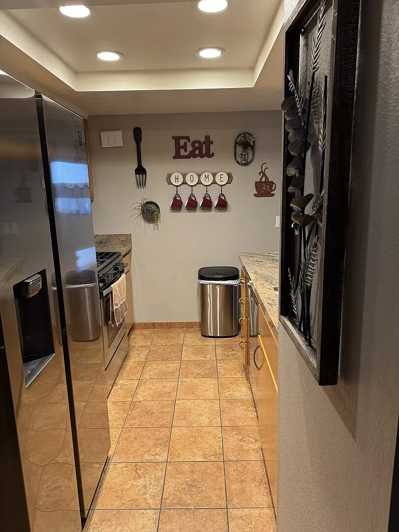 Cozy Condo in Palm Springs 2 Bedrooms 2 bathrooms — Photo 3