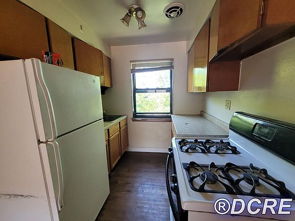 4th image of 10208 S Walden Pkwy #B3