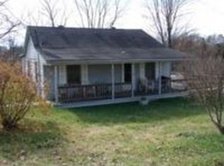 327 W Everett St, Sparta, TN 38583