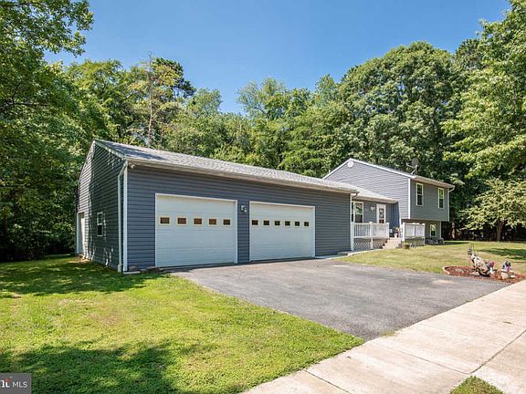 4th image of 847 Derby Farms Dr