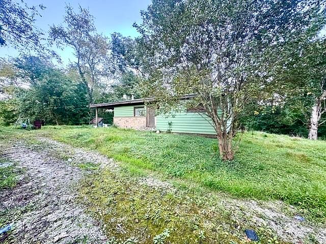 4th image of 380 Hideaway Dr