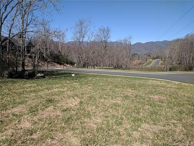 1st image of 3 Deerhorn Cir
