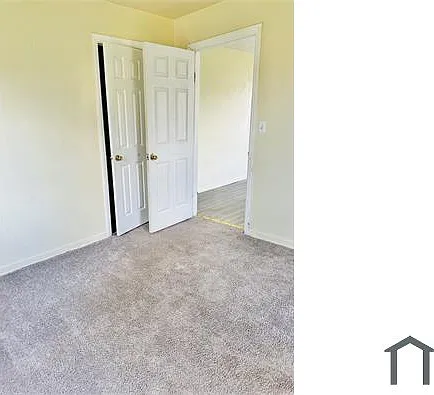 2209 S Biltmore Ave — Photo 5