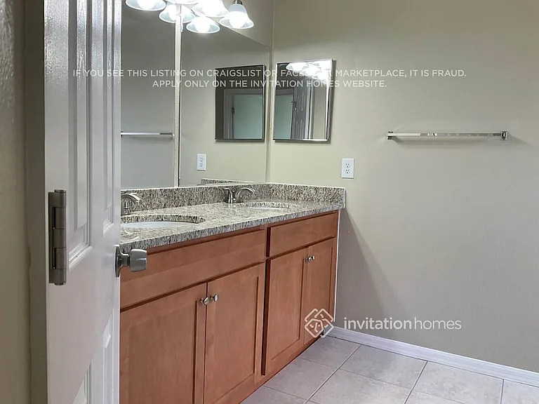 932 Crystal Bay Ln — Photo 9