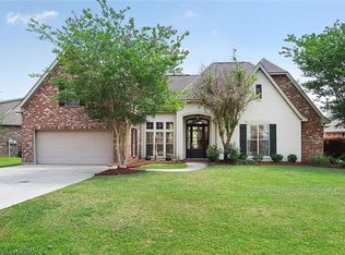 328 Autumn Creek Dr, Madisonville, LA 70447