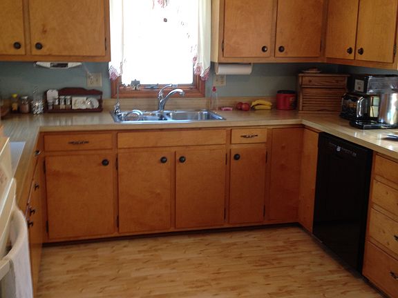 4th image of 1151 Brown Ave