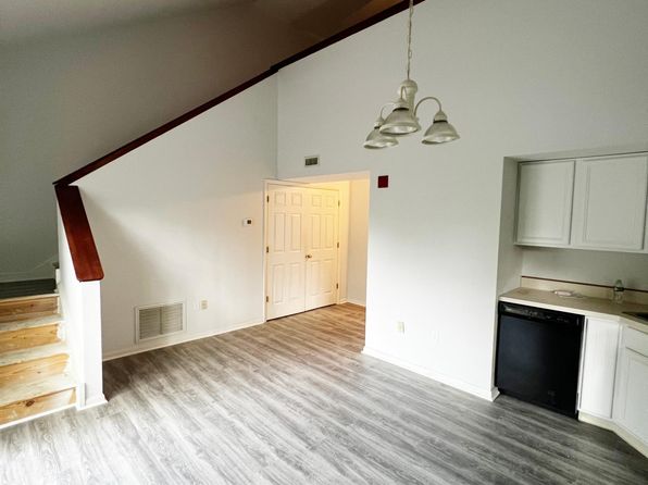 58 E Oakland Ave #6