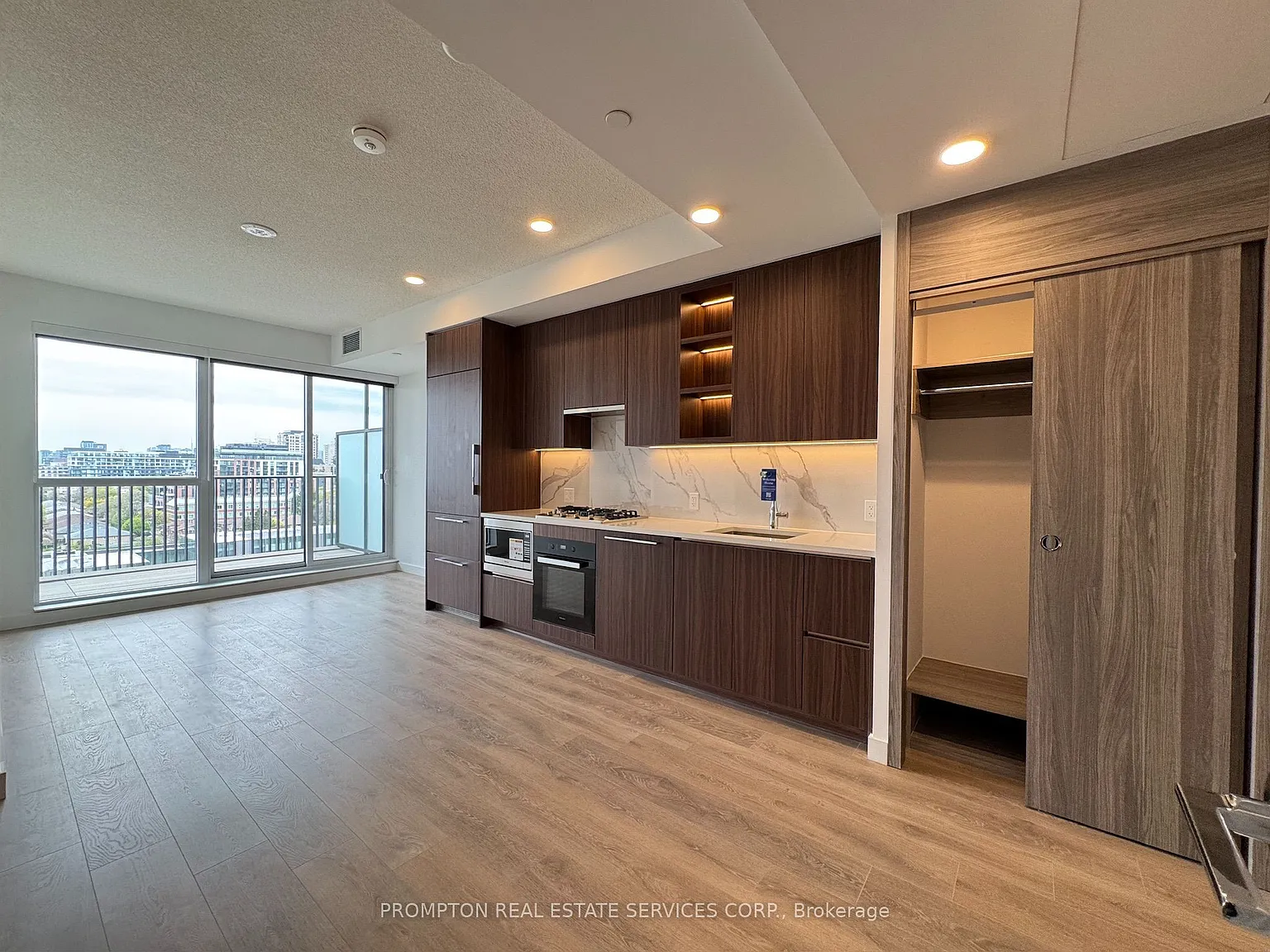 King's Landing North Tower — Photo 2