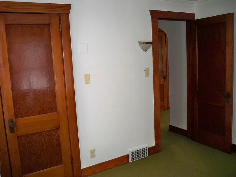 331 W Cedar St #3 — Photo 6