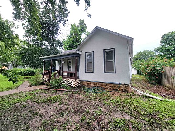 3rd image of 420 N Jefferson Ave