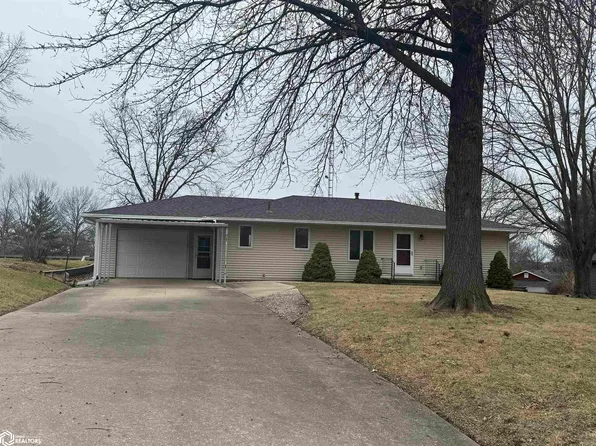 626 N 3rd St, Centerville, IA 52544