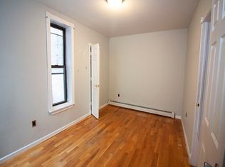 102 Macon St #4, Brooklyn, NY 11216
