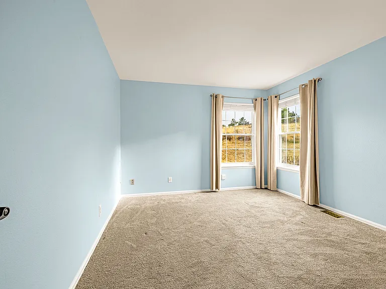 108 Cobblestone Dr — Photo 15