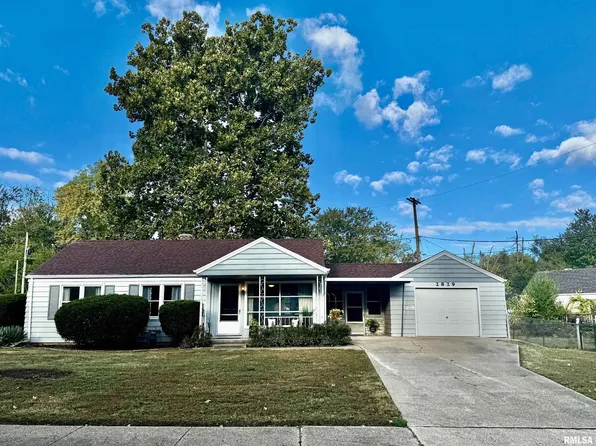 2829 N Harper Ter, Peoria, IL 61604