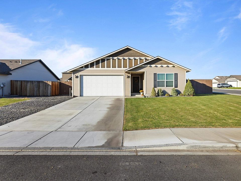 1st image of 4811 Antioch Dr