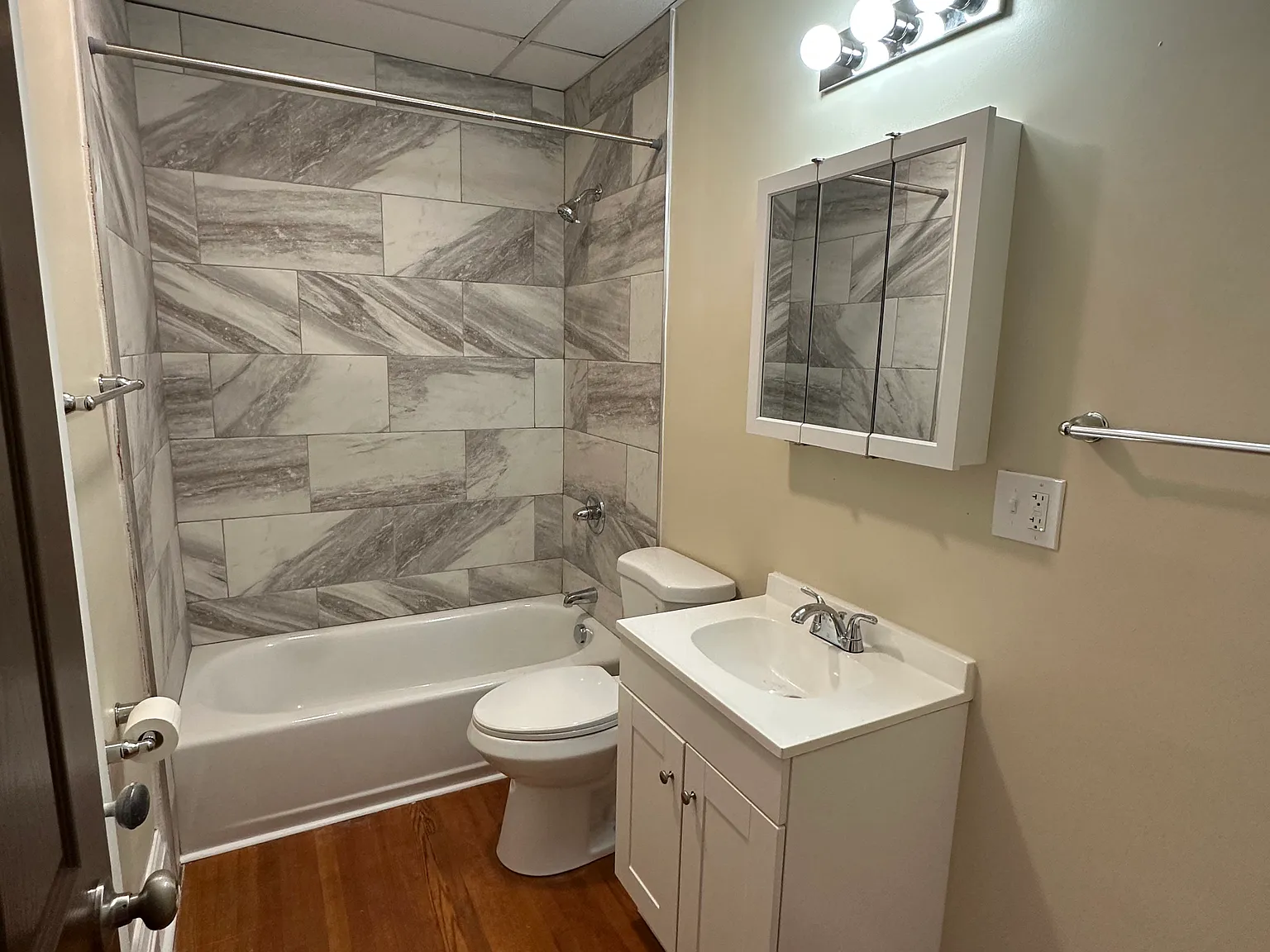 3412 Ward St — Photo 2