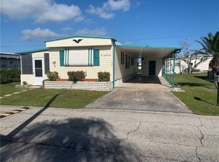 131 Capri Dr, Palmetto, FL 34221