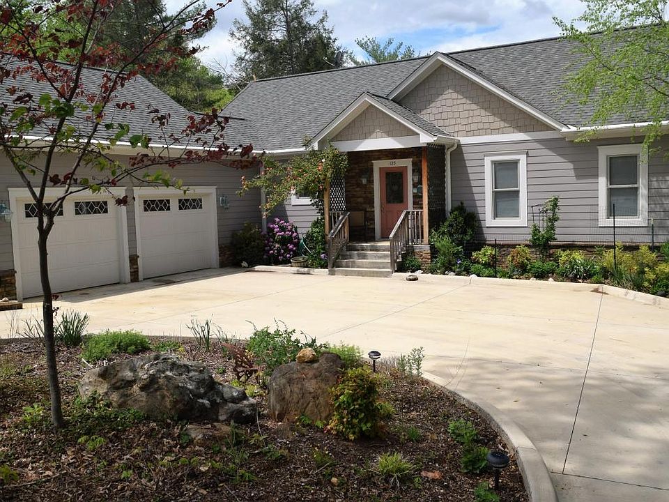 1st image of 125 Long Island Dr