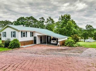 804 Smittys Ln, Townville, SC 29689