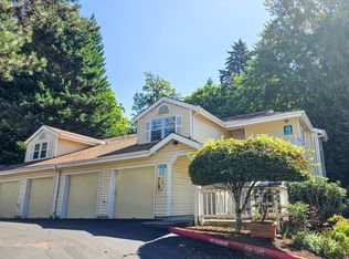 2740 118th Ave SE APT 302, Bellevue, WA 98005