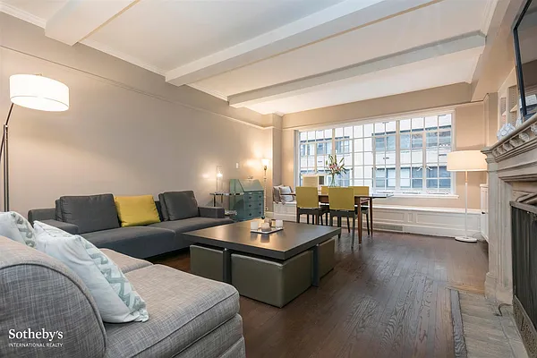 Sold by Sotheby's International Realty | media 3