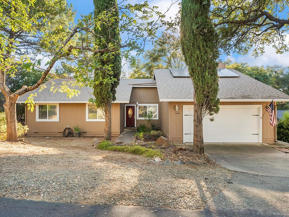 1st image of 2440 Sandpiper Way