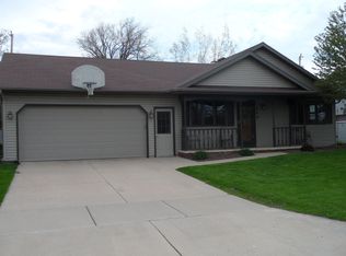 400 W Weiland Ave, Appleton, WI 54911
