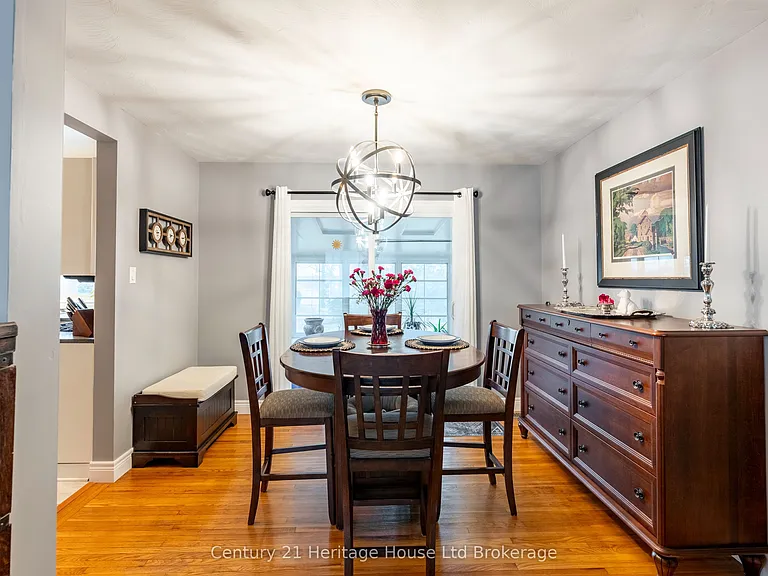 93 James Ave — Photo 10