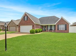 5849 Porterfield Dr, Evansville, IN 47711