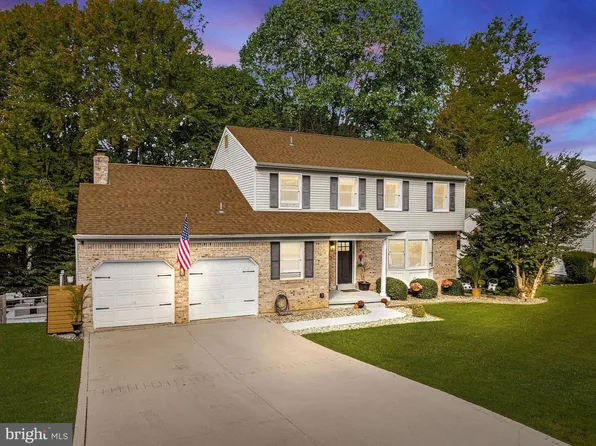 496 Greenwood Dr, Wilmington, DE 19808