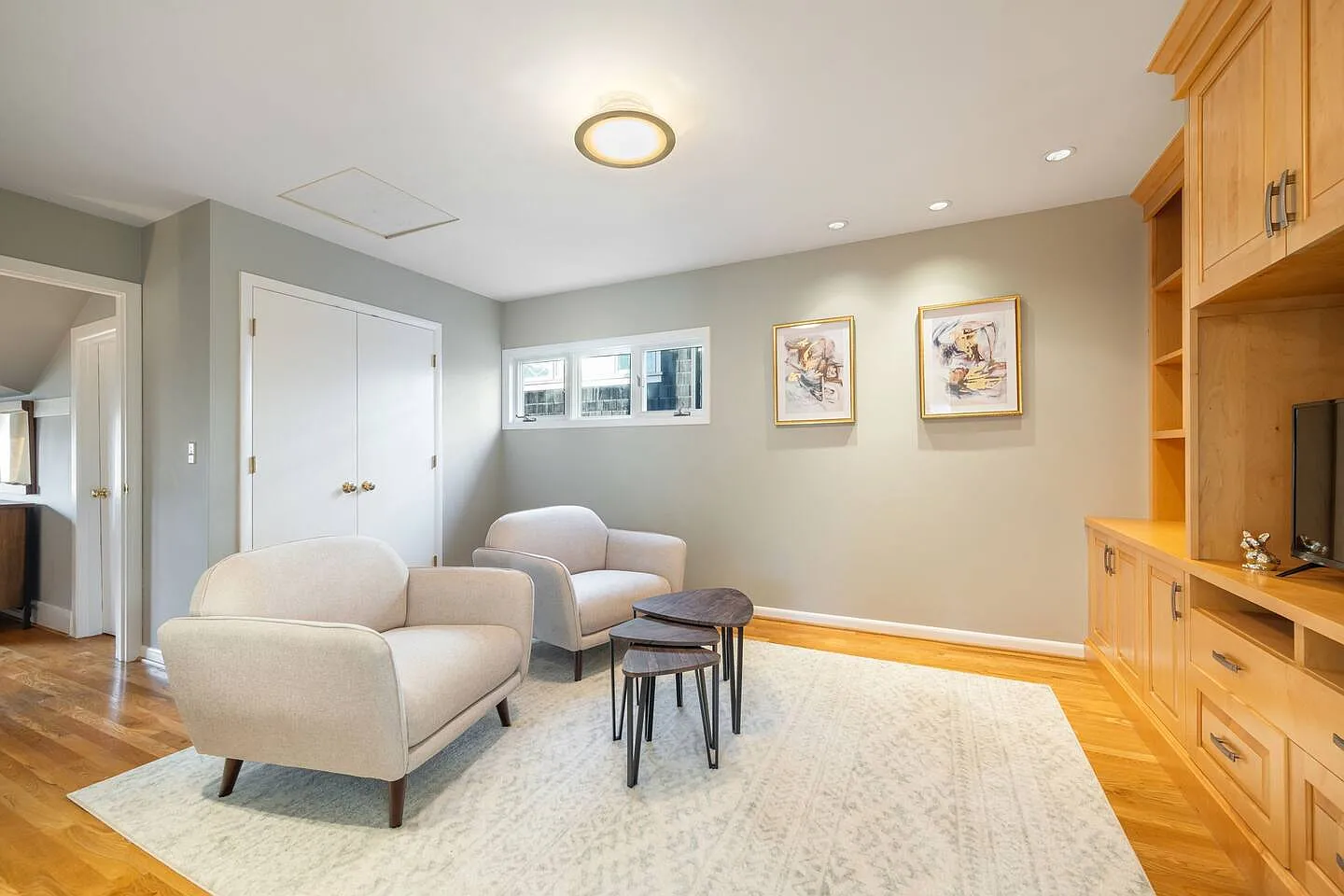 4 bed, 2920 sqft, $5,350 — Photo 4