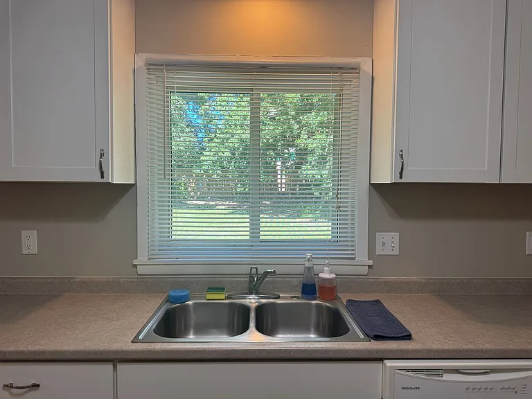 1604 Pelton Ave — Photo 11