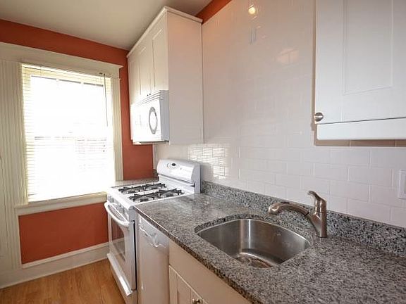 5th image of 275 N Highland Ave