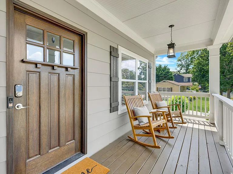1368 Pierce Ave SE — Photo 4
