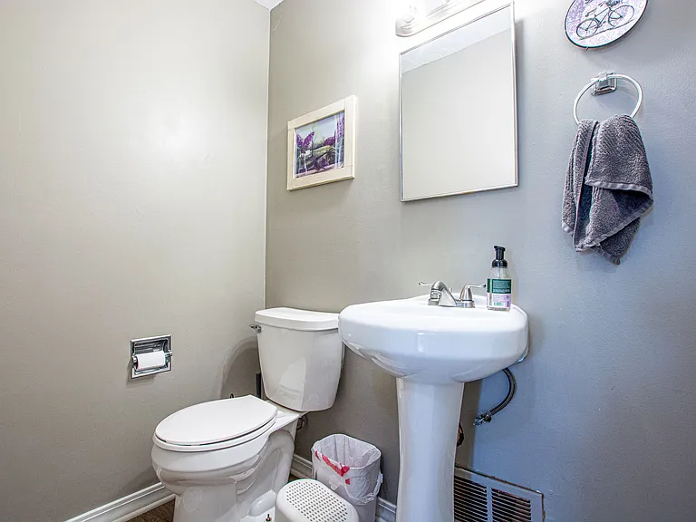 6520 Sprague St — Photo 5