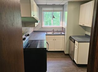 15 Old County Rd APT A, Holland, MA 01521