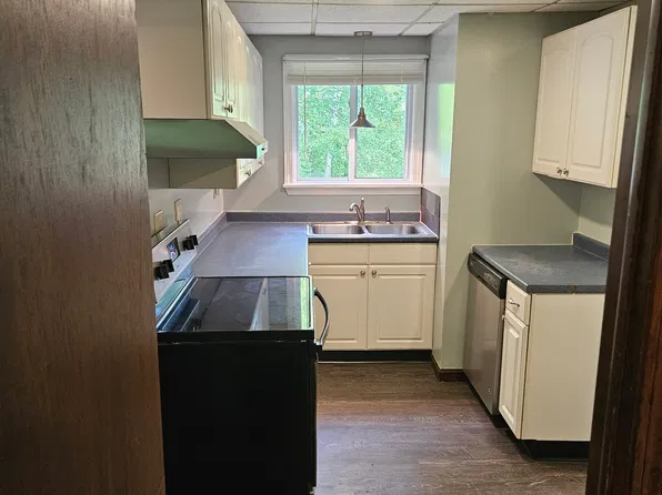 15 Old County Rd APT A, Holland, MA 01521