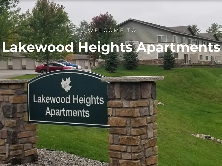 Lakewood Heights Apartments — Photo 2
