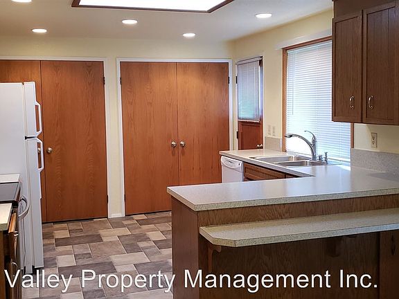 5th image of 14823 74th Street Ct E