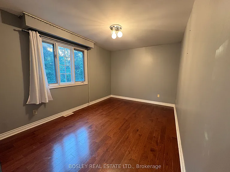 114 Lorne Ave — Photo 19