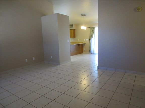 4th image of 3815 W Tierra Buena Ln