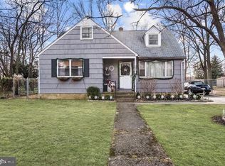 133 Delaware Ave, Palmyra, NJ 08065