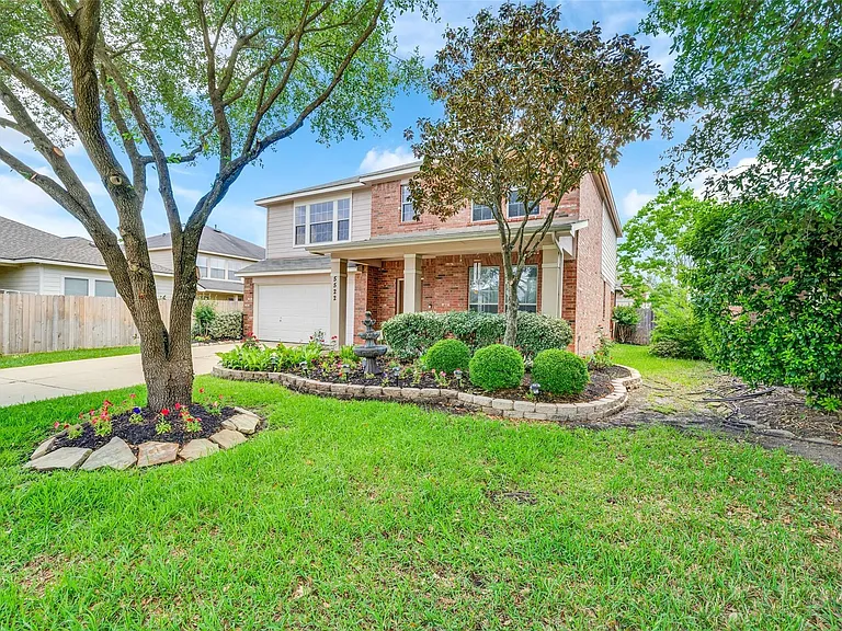 5522 Brookhollow Oaks Trl — Photo 1