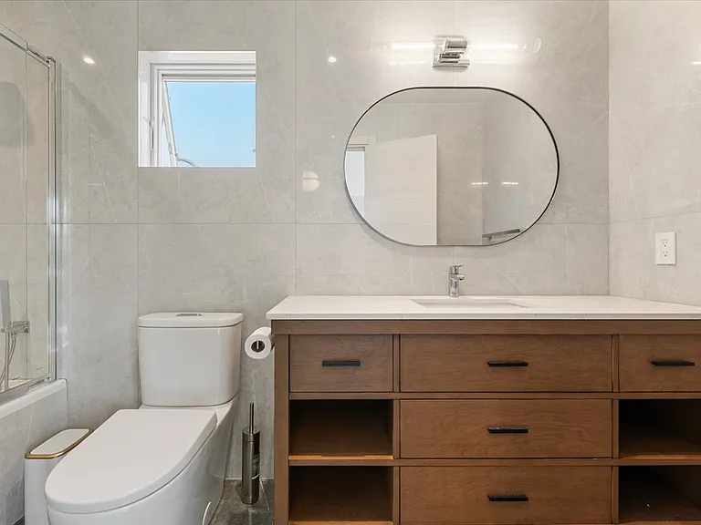 280 Shinnecock Hills Rd — Photo 36