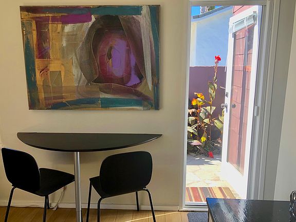 Eating table, door to patio