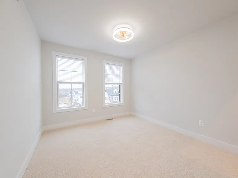 803 Birchwood Hill Pl #BB — Photo 12