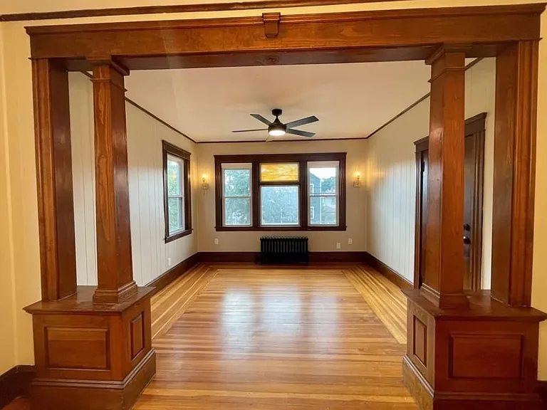 19 Lucy St #1 — Photo 6